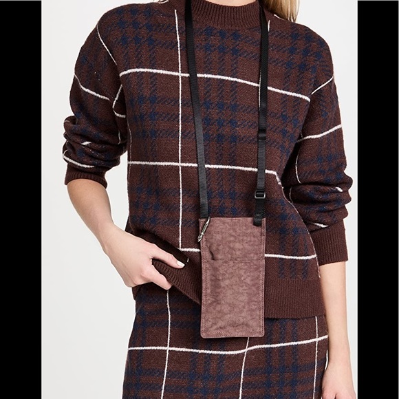 BAGGU phone sling nylon crossbody bag in peppercorn (raisin, brown) NWT - Picture 2 of 11